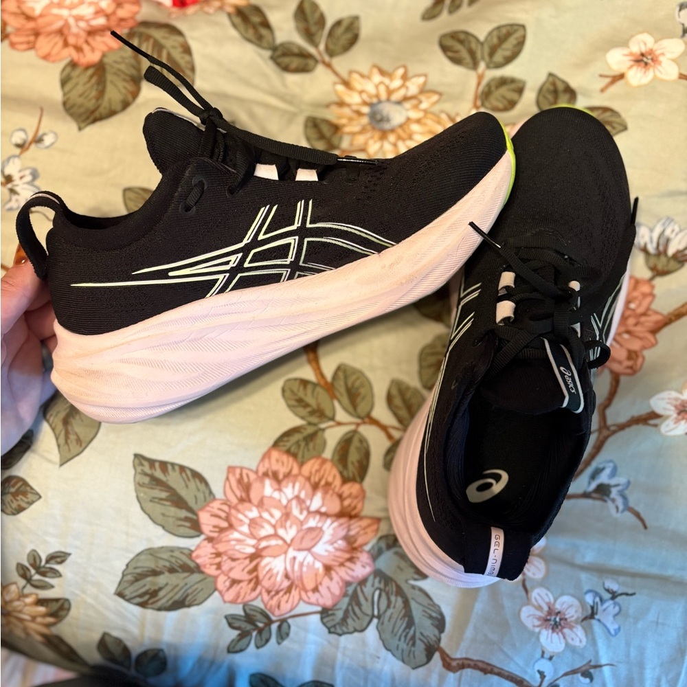 ASICS GEL-NIMBUS 26 Running shoes